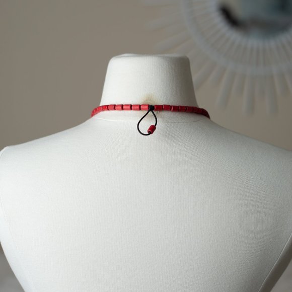 Vintage Red Wood Beads and Metal Necklace - Picture 4 of 6